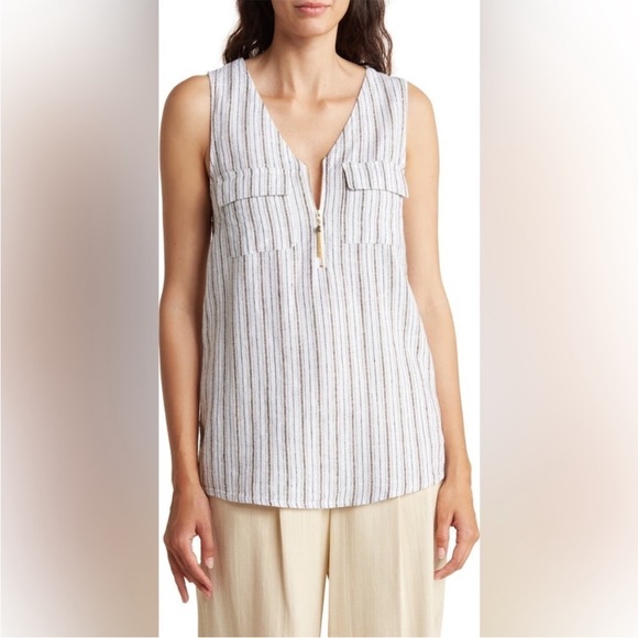 Ellen Tracy Tops - NWT. Ellen Tracy Sleeveless Linen Blend Zipper Utility Top. Small.